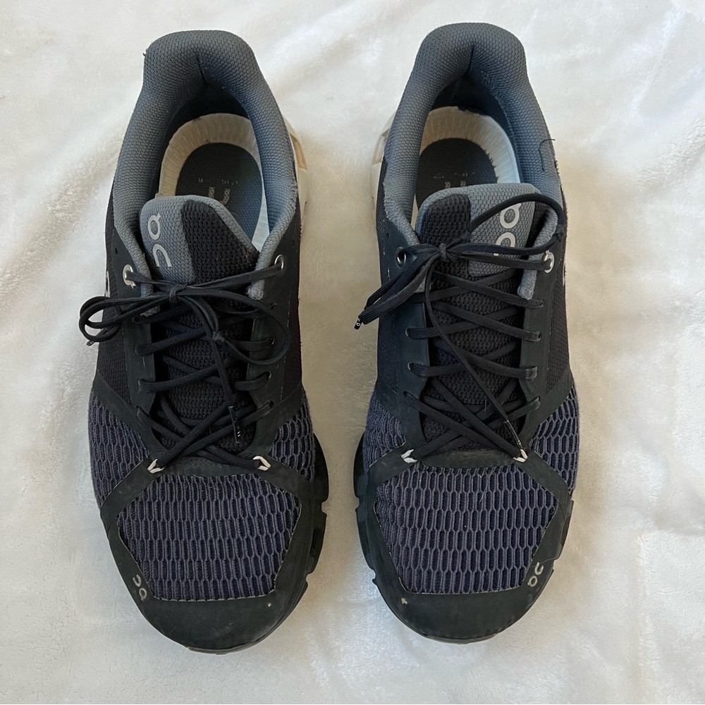 On Running Cloudflyer Men's Black / White Sneakers, Men's Size 10.5 - Picture 5 of 8